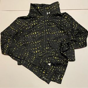 black grey and green patterned under armour quarter zip sweatshirt